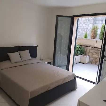 Casa Camelia Castellaro